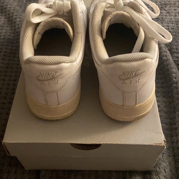 Nike Air Force 1 - Picture 4 of 5